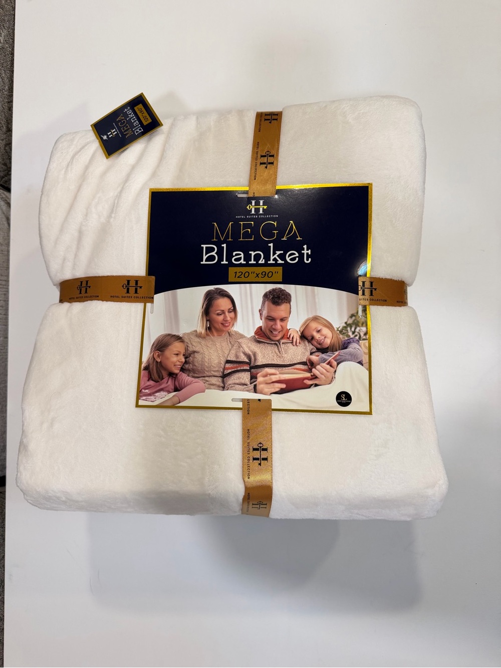 Hotel Suites Collection Mega Blanket In Ivory White - XL 120” x 90”